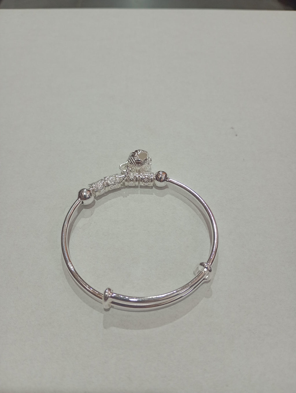 Pulsera chapada en plata con abalorios - additional image 1